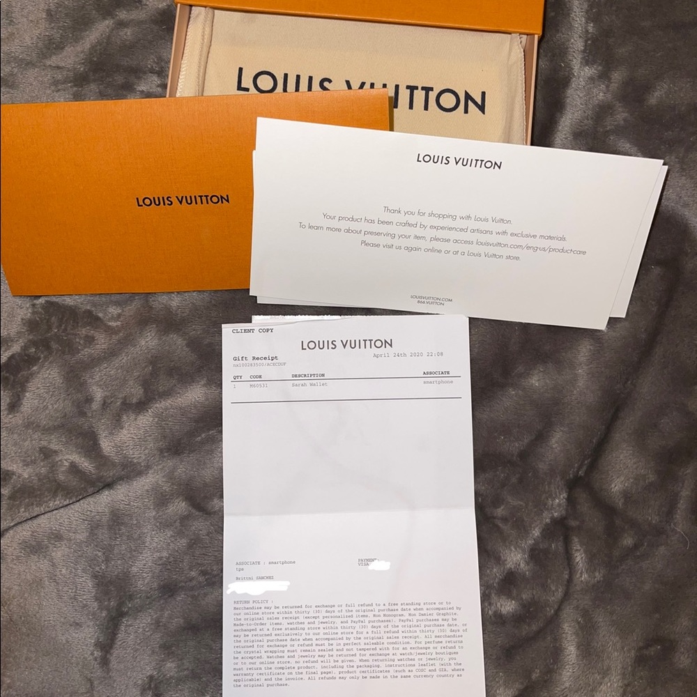 Louis Vuitton Sarah Wallet